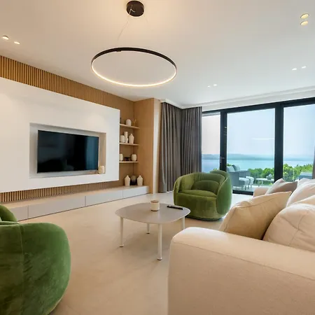 Brela-rogac 1 באסקה וודה