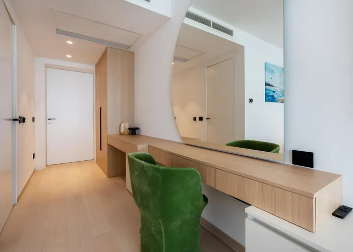 Villa Brela-rogac 1 *