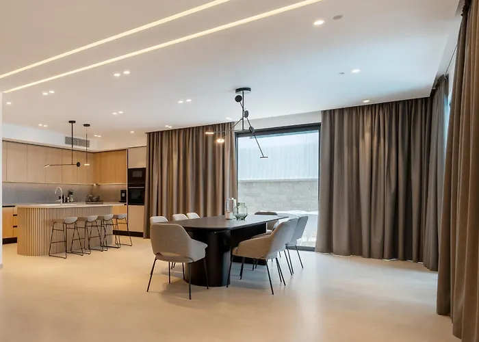 Villa Brela-rogac 1 *